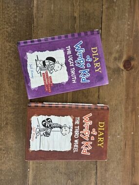 Diary of a Wimpy Kid Hardcover Book Set - Purple & Brown